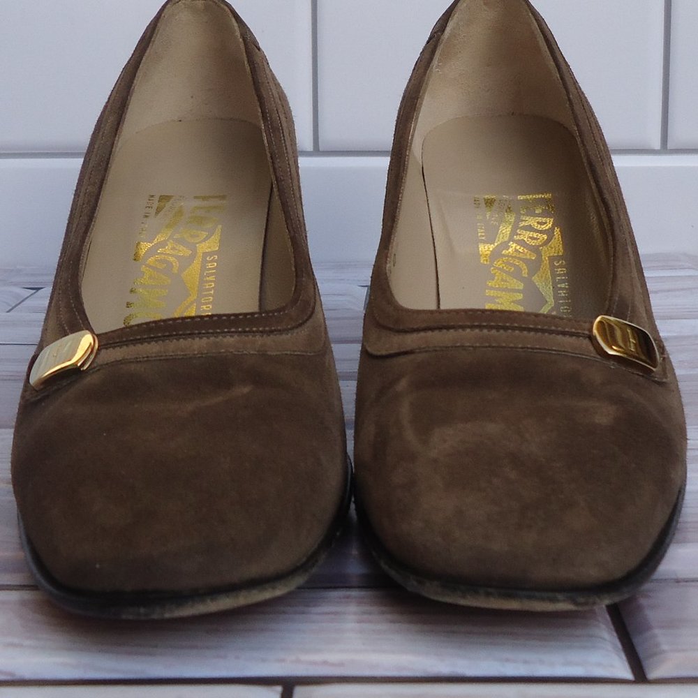 SIZE 6.5 B. Salvatore Ferragamo brown suede leather slip on heels. - Picture 4 of 16